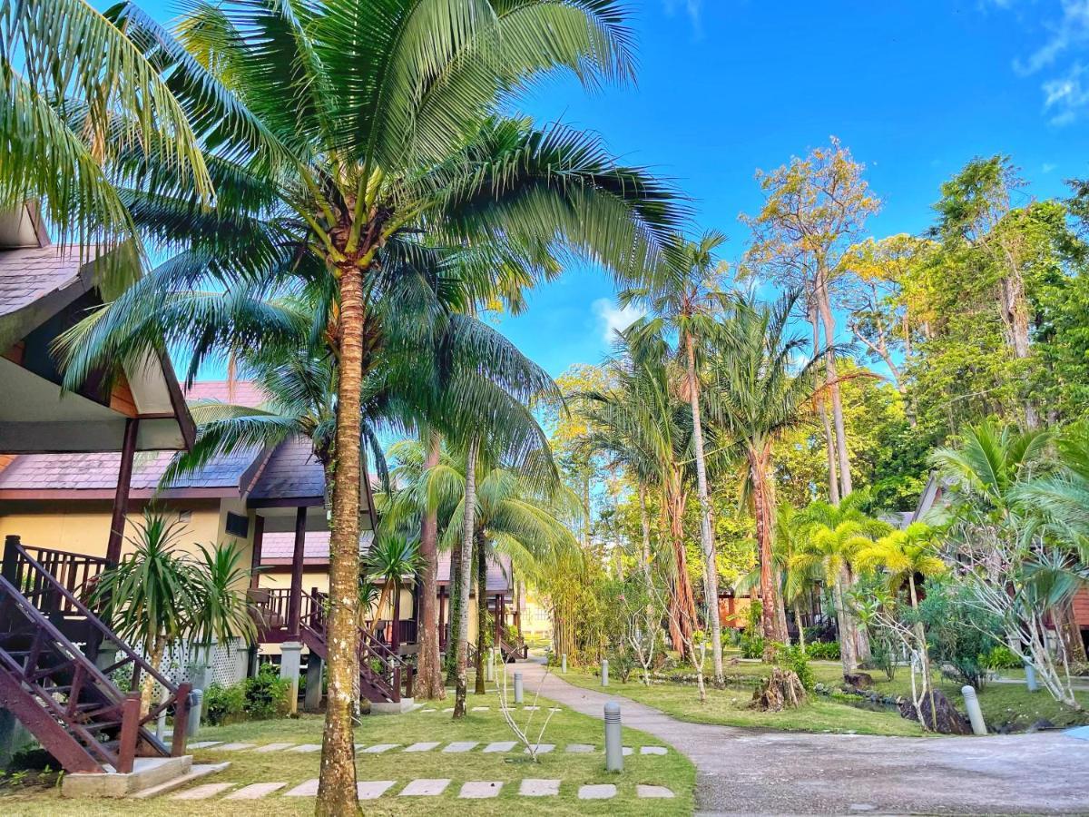Tunamaya Beach & Spa Resort Tioman Island Kampong Mukut Екстериор снимка